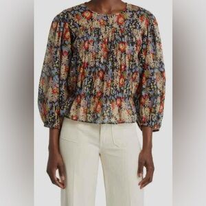 The GREAT Daze Top in Twilight Floral Size M